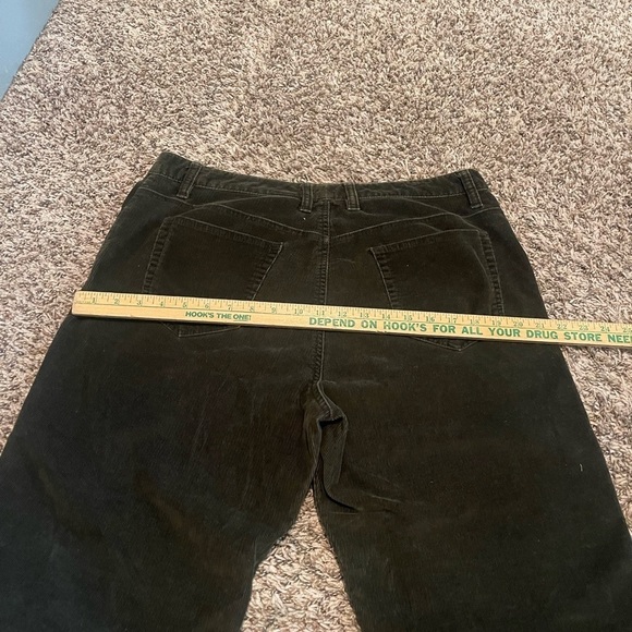 Eddie Bauer dark green corduroy pants - Picture 10 of 11